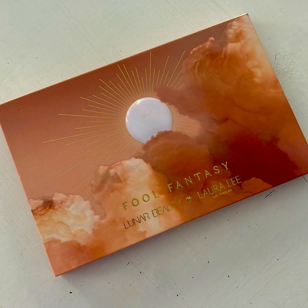 Lunar Beauty Laura Lee Los Angeles Fool Fantasy eyeshadow palette. Lightly used.